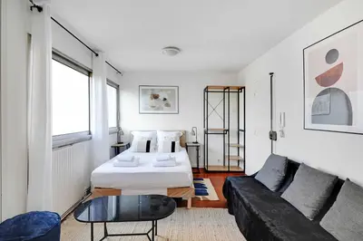Un ou plusieurs lits dans un hébergement de l'établissement Stunning studio - 2P - La Vilette