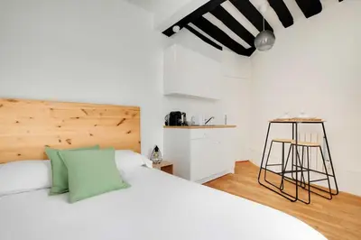 Un ou plusieurs lits dans un hébergement de l'établissement Cozy studio - 2P - Sorbonne-Latin Quarter