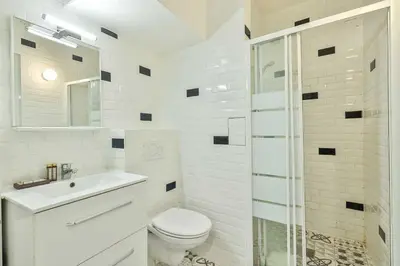 Salle de bains dans l'établissement Bright appt - Bibliothèque François Mitterrand