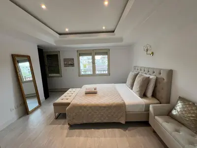 Un ou plusieurs lits dans un hébergement de l'établissement Luxury flat direct line Central Paris