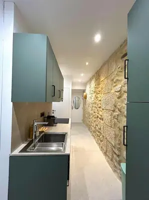 Cuisine ou kitchenette dans l'établissement Louvre -Notre Dame 2BD, 2BATH AC