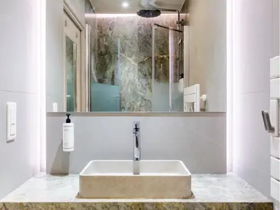Salle de bains dans l'établissement Merveil - Signature Suite - Opera - Rougemont III