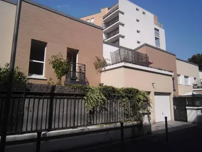 Bâtiment de le séjour chez l'habitant