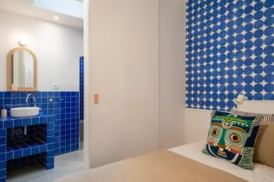 Salle de bains dans l'établissement New Mediterranean-Style T2 -Greater Paris district