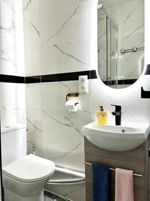 Salle de bains dans l'établissement Chambre Lucas Salle de bain Privative