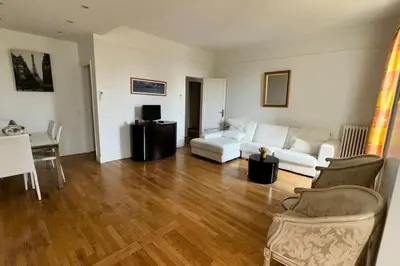 Coin salon dans l'établissement Auteuil Rolland Garros