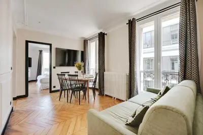 Coin salon dans l'établissement Charming apt - 1BR-4P - Arc de Triomphe