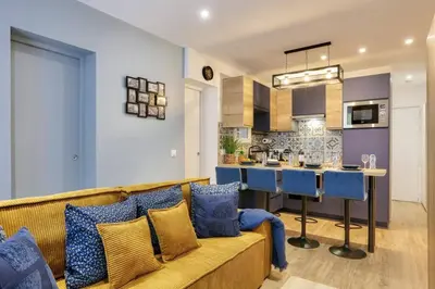 Cuisine ou kitchenette dans l'établissement Bel appartement - 2 chambres au centre de Paris