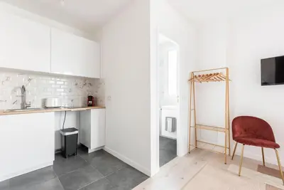 Cuisine ou kitchenette dans l'établissement Studio lumineux Paris Est -II