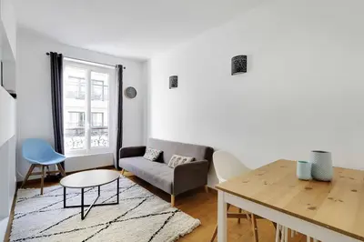 Coin salon dans l'établissement GoodGuest- Paris Levallois Bail Mobilité