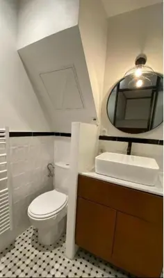 Salle de bains dans l'établissement Joli studio au cœur de Paris