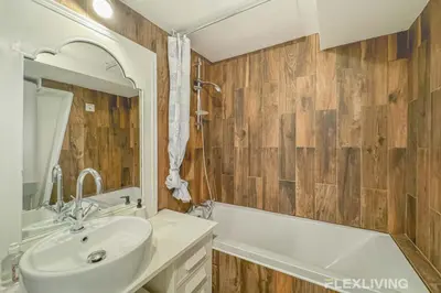 Salle de bains dans l'établissement Flexliving - room - Lune