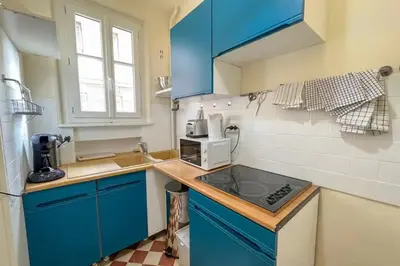 Cuisine ou kitchenette dans l'établissement Flexliving - room - Entrepreneur