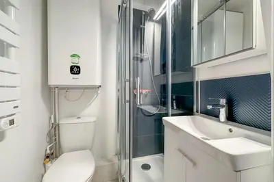 Salle de bains dans l'établissement Flexliving - studio - 3 Portes