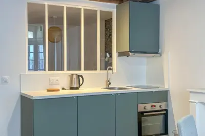 Cuisine ou kitchenette dans l'établissement Flexliving - studio - 3 Portes