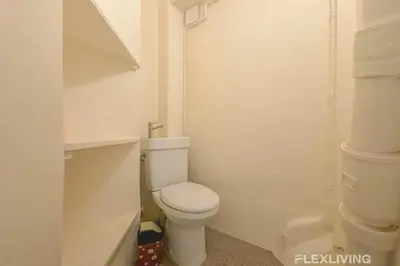 Salle de bains dans l'établissement Flexliving - T2 - Guy de la Brosse