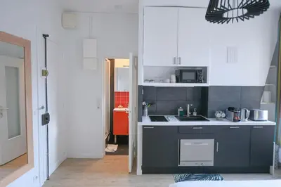 Cuisine ou kitchenette dans l'établissement Shelter Oberkampf