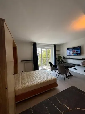 Télévision ou salle de divertissement dans l'établissement Studio à Courbevoie 92
