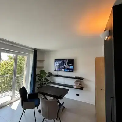 Studio à Courbevoie 92