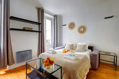 Un ou plusieurs lits dans un hébergement de l'établissement Bluestay 236 - Superbe appartement à Paris