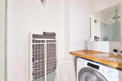 Plan de l'établissement Studio Quartier Saint Michel Notre Dame Free Netflix