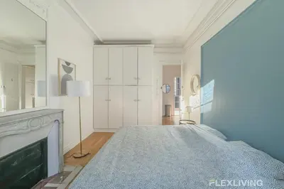 Un ou plusieurs lits dans un hébergement de l'établissement Flexliving - room - Felix Faure