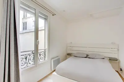 Un ou plusieurs lits dans un hébergement de l'établissement Flex Living - whole house - Claude Bernard