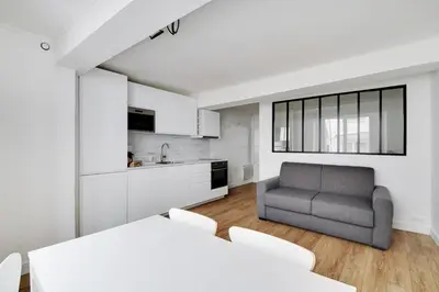 Cuisine ou kitchenette dans l'établissement Flexliving - Studio - Saint Antoine