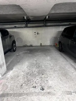 Plan de l'établissement Grand appt proche Paris Parking