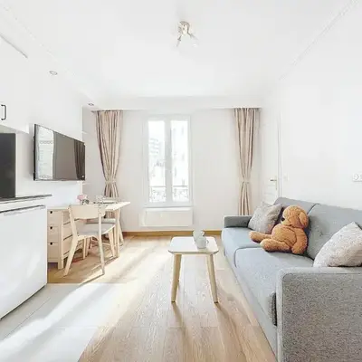 122 - Luxueux pied-à-terre parisien