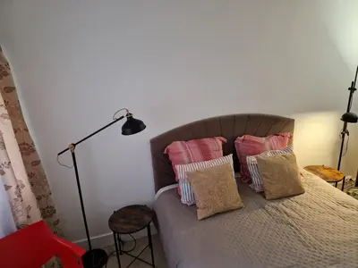 Un ou plusieurs lits dans un hébergement de l'établissement Private Comfortable rooms for Working - Levallois