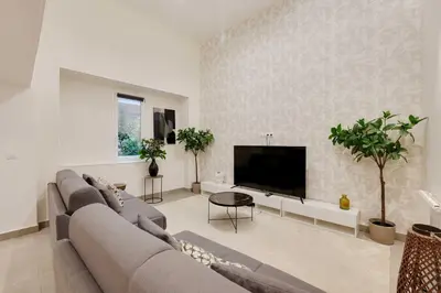Télévision ou salle de divertissement dans l'établissement Charming flat - 1BD6P - Palais Garnier