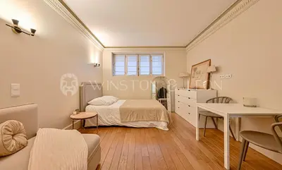 Un ou plusieurs lits dans un hébergement de l'établissement Appartement Tour Eiffel Invalides 7e G
