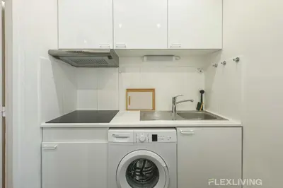 Cuisine ou kitchenette dans l'établissement Cozy Room in Alésia Paris 14th