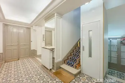 Salle de bains dans l'établissement Flexliving - room - Neuilly-sur-Seine