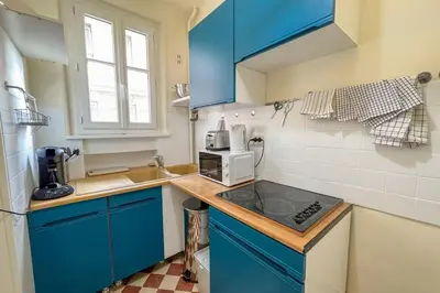Cuisine ou kitchenette dans l'établissement Flexliving - room - Entrepreneur
