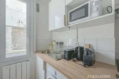 Cuisine ou kitchenette dans l'établissement Flexliving - room - Saint Martin