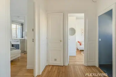 Un ou plusieurs lits dans un hébergement de l'établissement Flexliving - room - Felix Faure