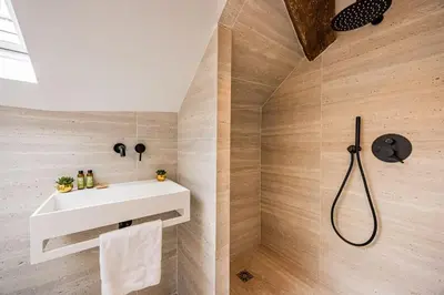 Salle de bains dans l'établissement 3 bedrooms Sacrée cœur Place du Tertre Montmartre