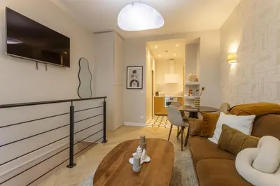 Télévision ou salle de divertissement dans l'établissement New 1 bedroom - Jardin des Plantes-Gobelins- 5ème