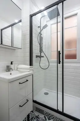 Salle de bains dans l'établissement GuestReady - Beau Séjour près du Buttes-Chaumont