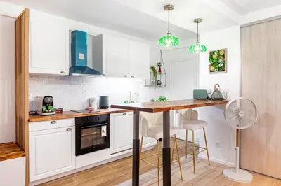 Cuisine ou kitchenette dans l'établissement GuestReady - Studio près de République pour Deux