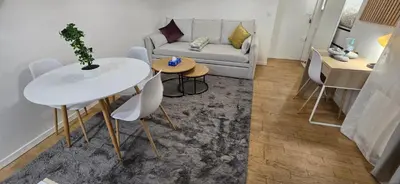 Coin salon dans l'établissement Studio d'architecte en plein cœur de Paris 7ème arrondissement