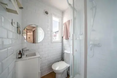 Salle de bains dans l'établissement Appartement confortable centre de Paris