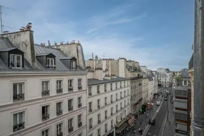 Vue générale sur Paris ou vue de la ville depuis l'appartement