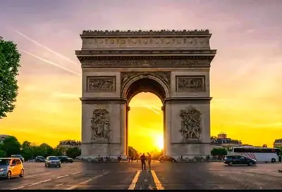 Lever ou coucher de soleil vu de l'appartement ou à proximité