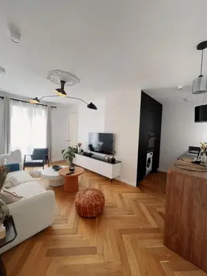 Télévision ou salle de divertissement dans l'établissement Exclusive Flat By Luxuio - Nearby Eiffel Tower
