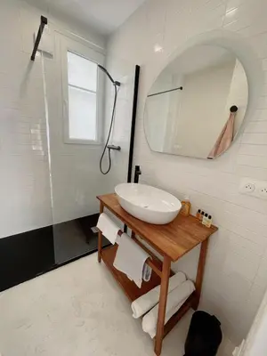 Salle de bains dans l'établissement Exclusive Flat By Luxuio - Nearby Eiffel Tower