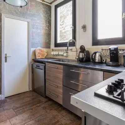Cuisine ou kitchenette dans l'établissement Boutique Saint Germain