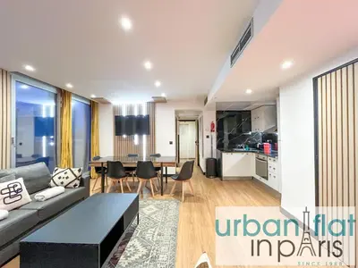Cuisine ou kitchenette dans l'établissement Urban Flat 129 - Sublime Art Love Champs-Elysees